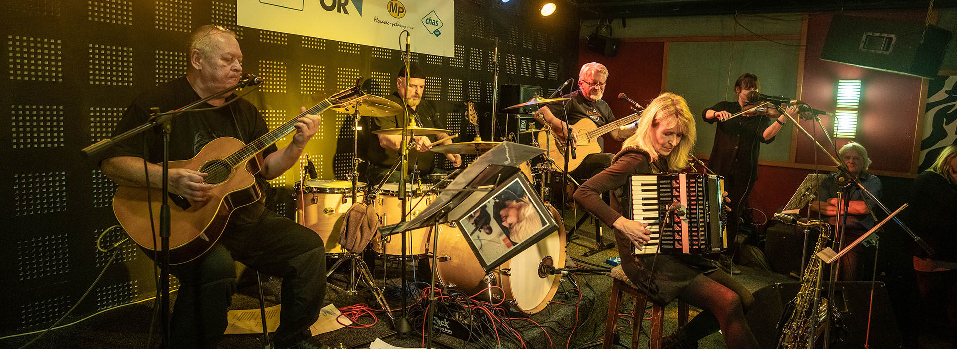 Kaderus Blues & Rozcapený bobr /hudební čtvtky/